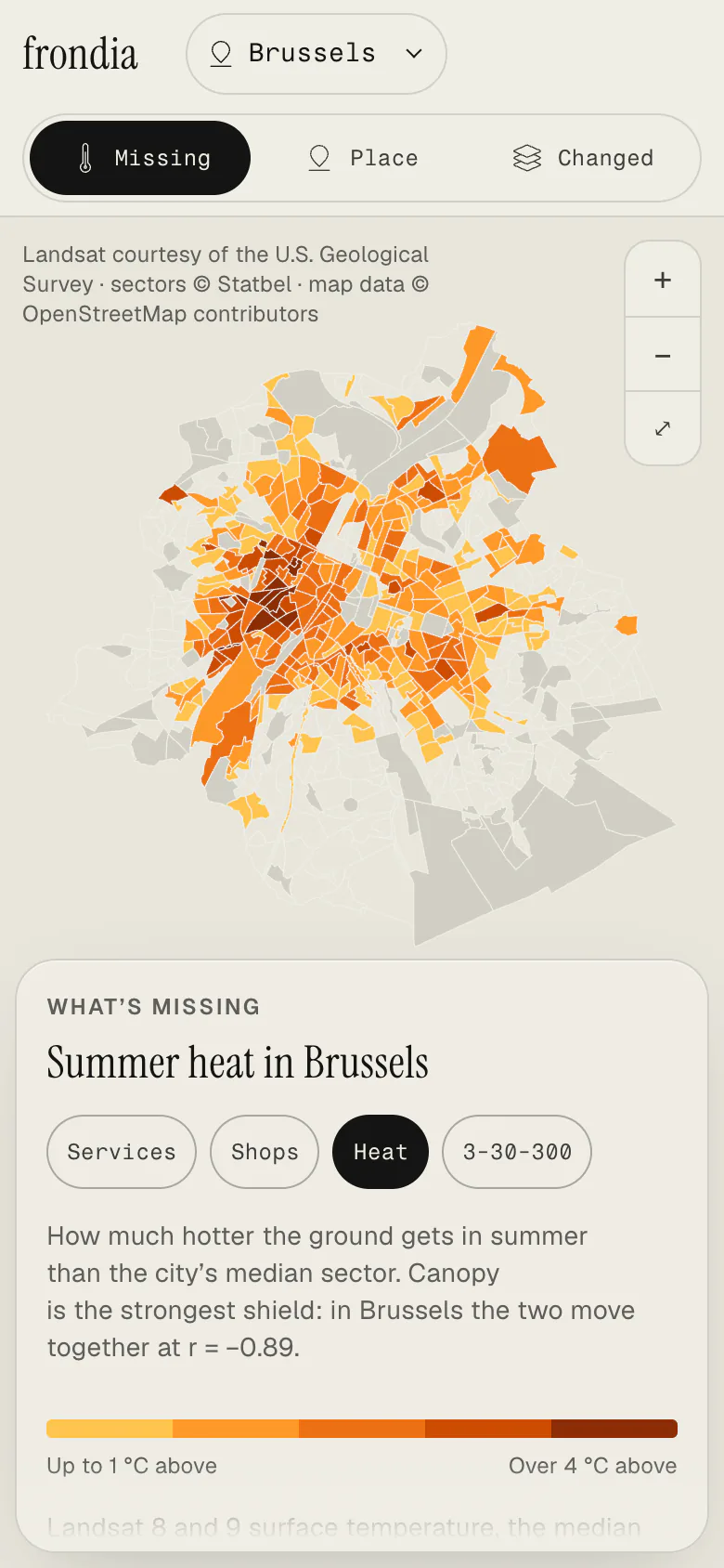 De atlas op een telefoon: zomerhitte in Brussel met het paneel als kaart onderaan